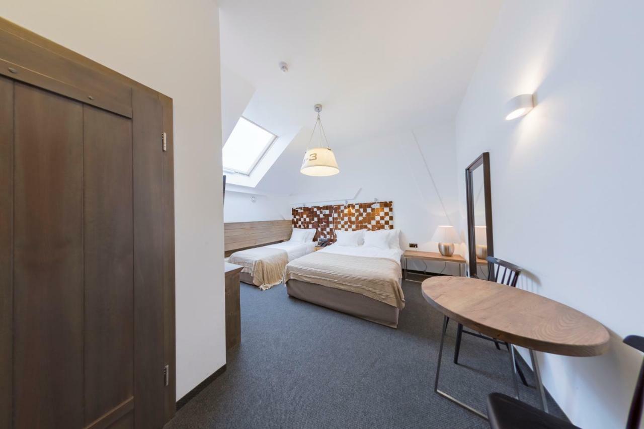 Hotel Jakubus Wilkow  Exterior foto