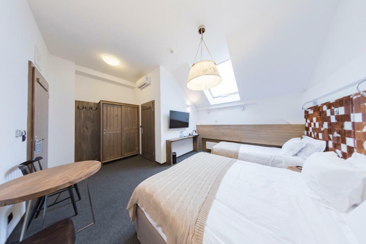 Hotel Jakubus Wilkow  Exterior foto